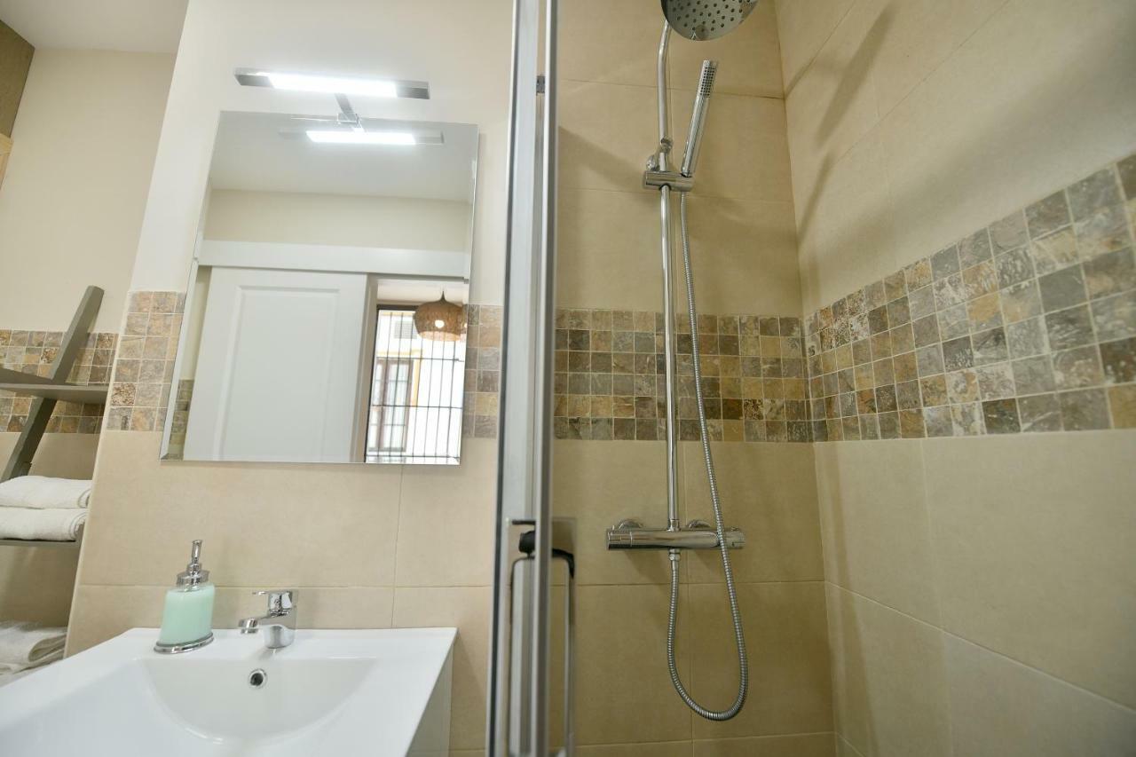 Apartamento Arenal Севилья Экстерьер фото